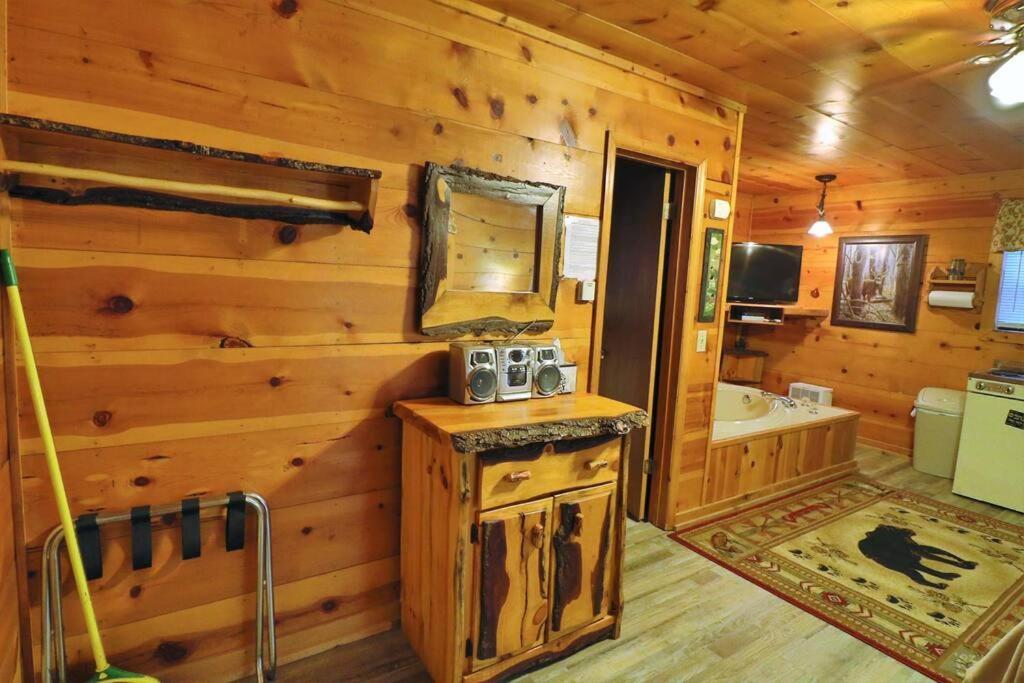 Alpine Mountain Sweetheart Cabin Jacuzzi #8 Helen Extérieur photo